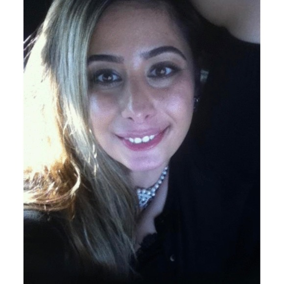 Meet your Posher, Seham - Picture 1 of 1